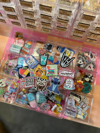 Badge Reel Bar *IN STORE EXPERIENCE ONLY*